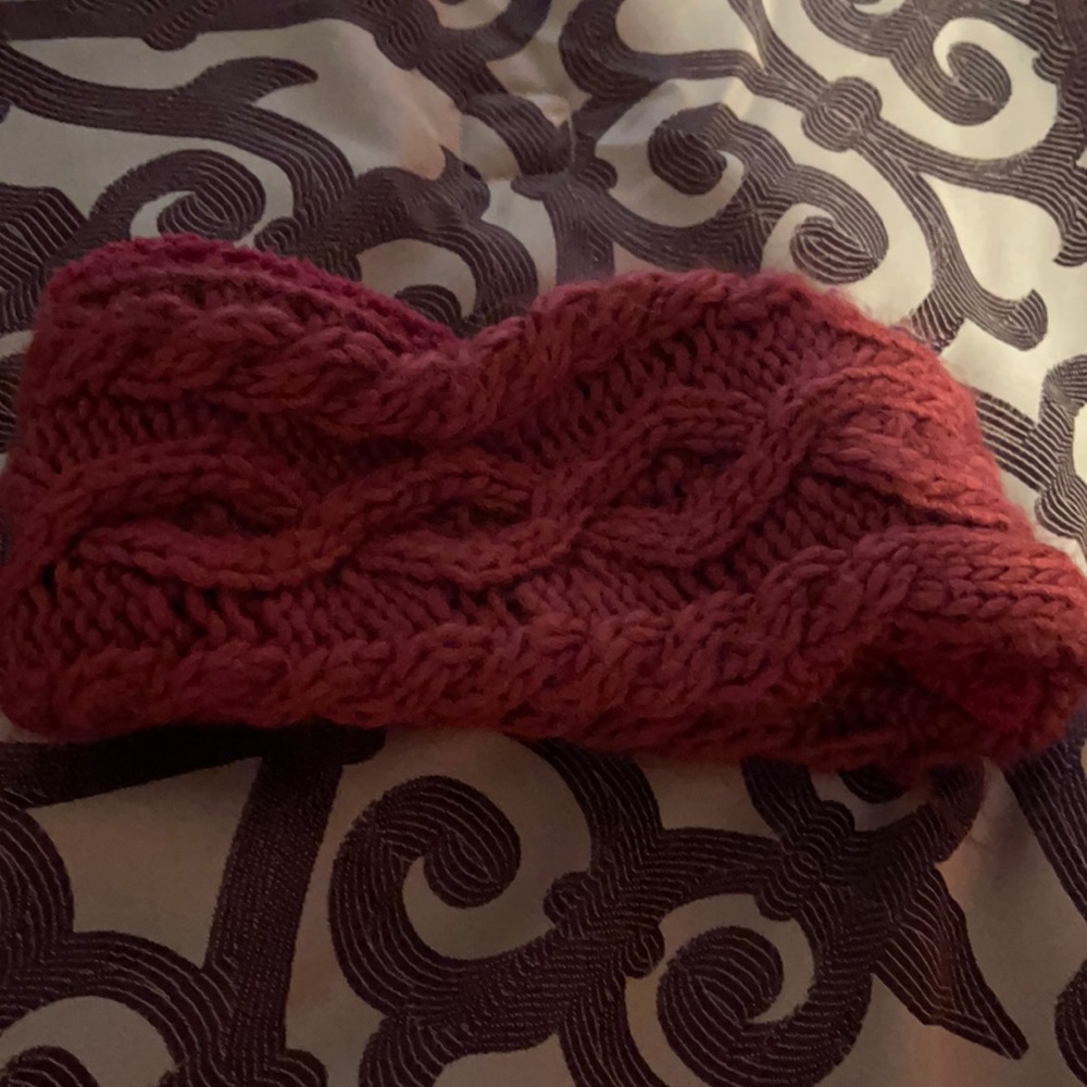 CUTE MAROON BASS WOVEN HEADBAND